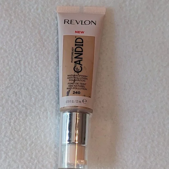 🌷4/$20 Photoready Candid 240 Natural Beige Natural Finish Foundation Revlon - Picture 1 of 6